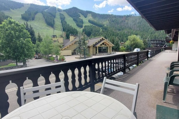 Shared sunny deck for morning coffee or apres ski, walk across the street to the Warm Springs Base Lodge.