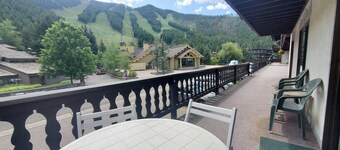Edelweiss Condo: Ski in/out at Warm Springs Base