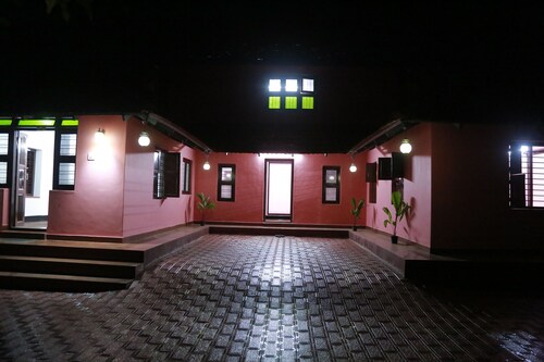 Vintage Farmhouse for Group Travellers