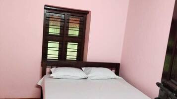 5 habitaciones, tabla de planchar con plancha y wifi