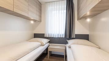 1 bedroom, free WiFi, bed sheets