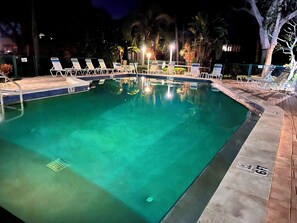 Imagen sin descripción, 3 de 48, botón