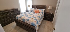 3 dormitorios, cuna de viaje, wifi gratis y ropa de cama