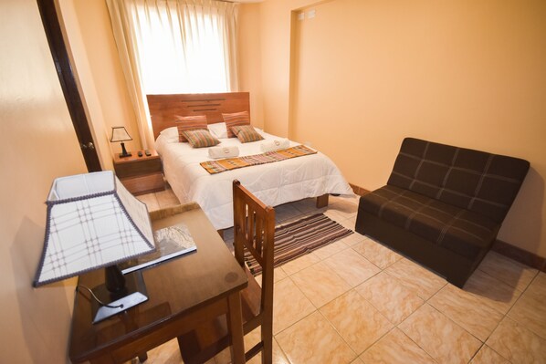 3 bedrooms, desk, free WiFi