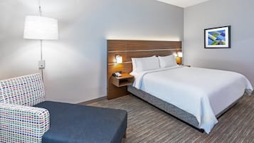 Hypo-allergenic bedding, in-room safe, desk, soundproofing