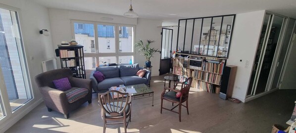 Books, music library, stereo, offices