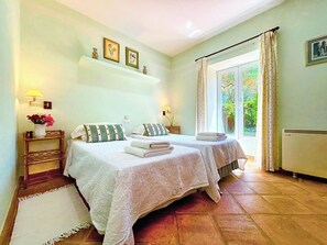 2 chambres, lit parapluie, Wi-Fi gratuit, draps fournis