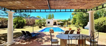 Los Olivos - Luxury 3 Bed Villa & Pool near Ronda near Majestic Town of Ronda