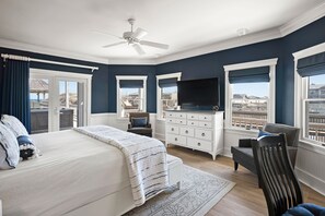 5 bedrooms, iron/ironing board, WiFi, bed sheets