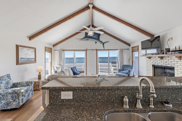 Fernseher, DVD-Player