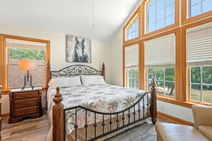 6 habitaciones, tabla de planchar con plancha, wifi y ropa de cama 