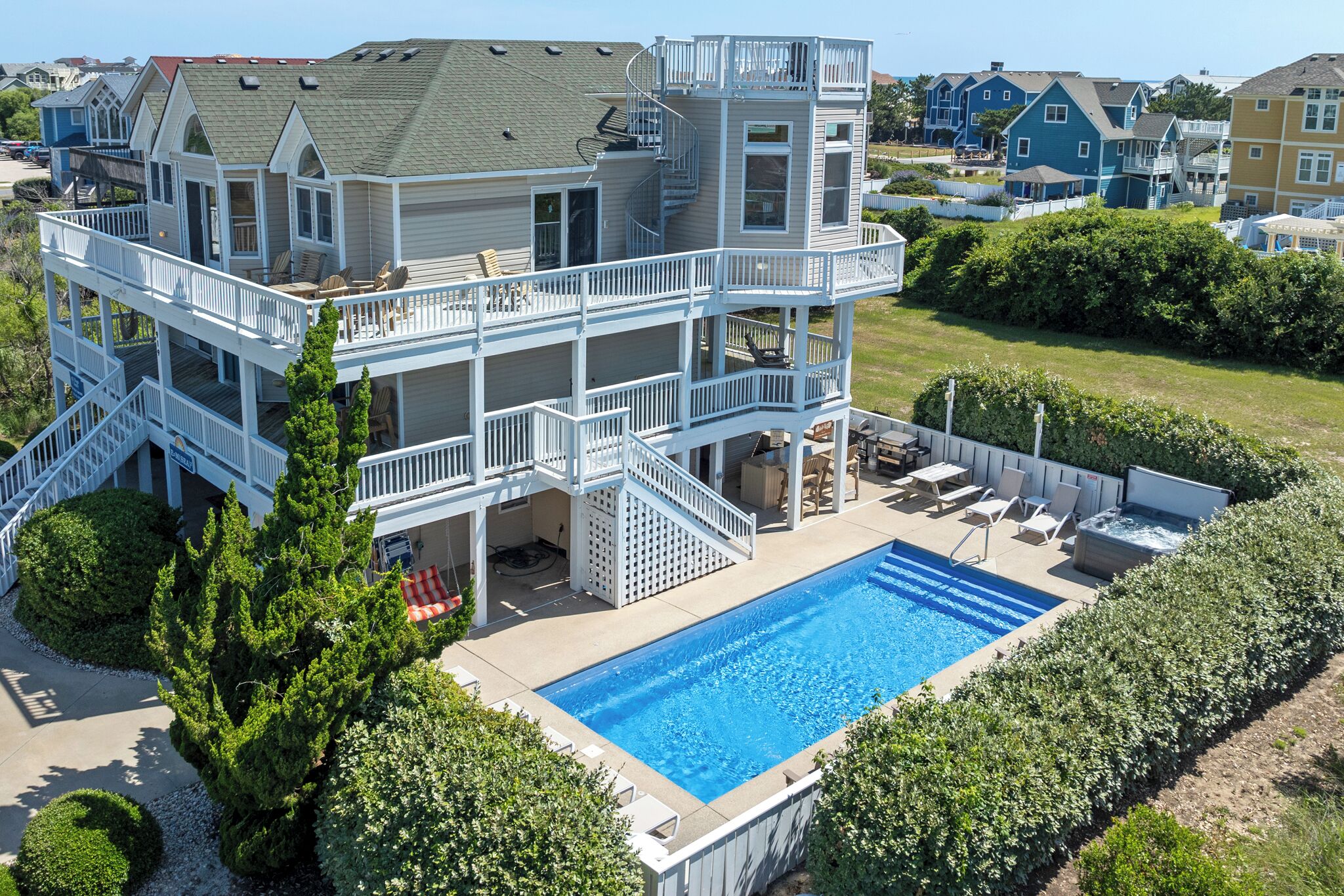 E=M(Sea)2: Private Pool & Hot Tub | Rooftop Deck w/ Ocean View