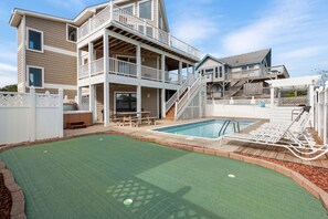 Exterior - And Breathe: Pool/Hot Tub, Rec Room, Putting Green (Corolla)
