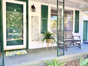 تفاصيل الفندق من الخارج