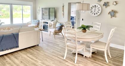 Hunter Springs View, Relaxing Waterfront Retreat - 90 day min