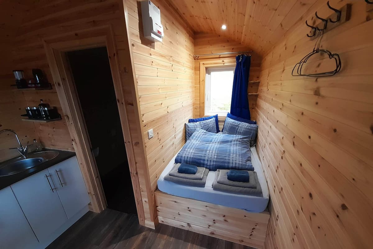 베이직 더블룸, 앙스위트 (Glamping Pod) | 각각 다르게 가구 비치