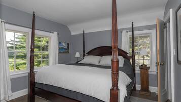 4 quartos, escrivaninha, Wi-Fi de cortesia, roupa de cama