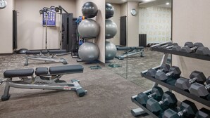 A gym with exercise equipment, including treadmills, weight machines, and free weights. - Residence Inn by Marriott Decatur Emory Area (Decatur)