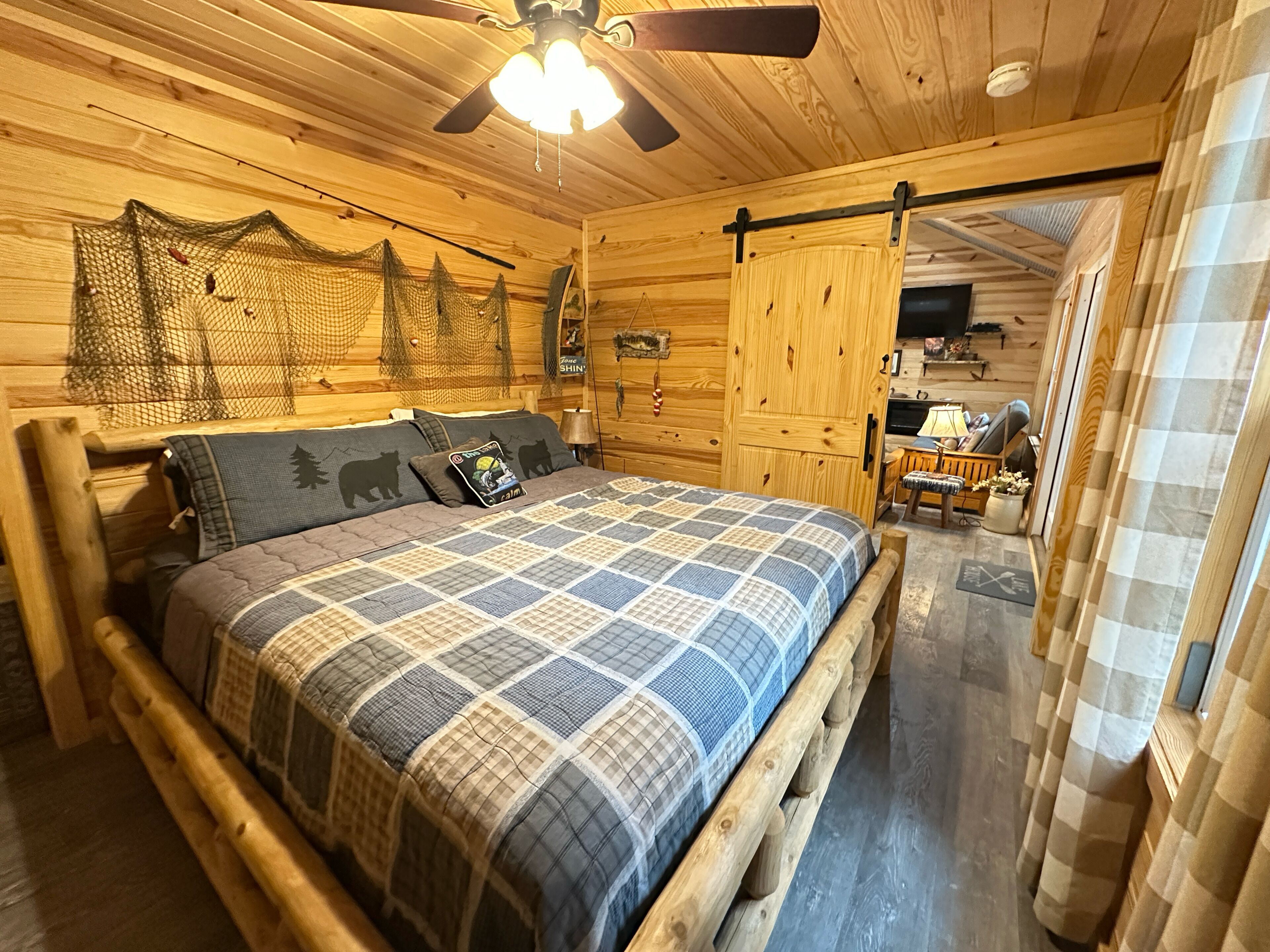 3 chambres, fer et planche à repasser, draps fournis