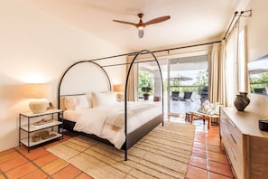 3 bedrooms, in-room safe, iron/ironing board, free WiFi