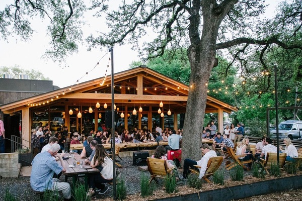 Servei de restauració a l'aire lliure