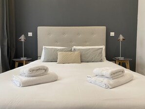 1 habitación, tabla de planchar con plancha, internet y ropa de cama 