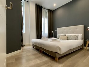 1 camera, ferro/asse da stiro, accesso a Internet, lenzuola