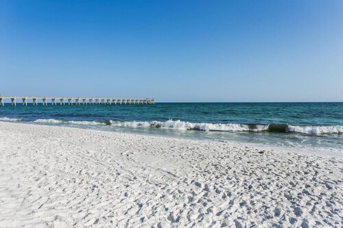 Sky Meets The Sea: Stunning 11th Floor Unit in Summerwind West!