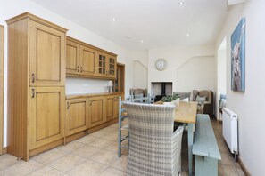 Dining - Greenknowes Estate Farmhouse and Lodge (Blairadam)