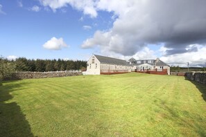 Exterior - Greenknowes Estate Farmhouse and Lodge (Blairadam)