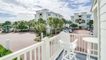 Standaard cottage, 2 slaapkamers, langs het strand | Uitzicht vanaf balkon