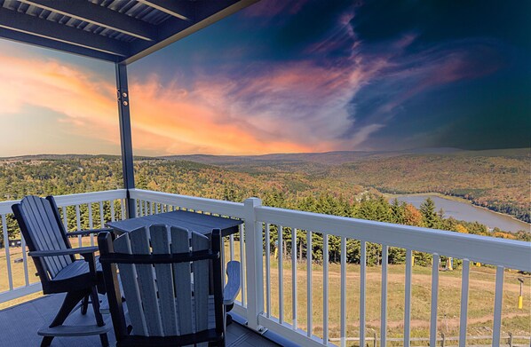 Property grounds - ML 248: The Catbird Seat | Prime Slopes, Mountain Views, & Fireside Comfort (Snowshoe)