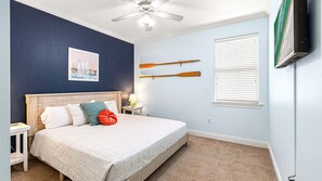 6 habitaciones, tabla de planchar con plancha y cuna de viaje 