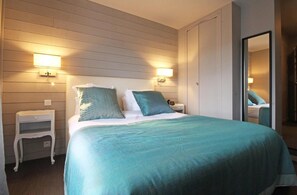 Room - Logis Hotel le Faisan Dore (Écouché-les-Vallées)