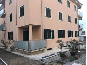 Exterior - 3-Bedroom Apartment close to the beach with parking (Cabo San Lucas)