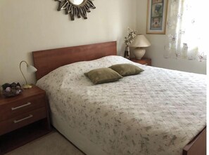 1 bedroom - 3-Bedroom Apartment close to the beach with parking (Cabo San Lucas)