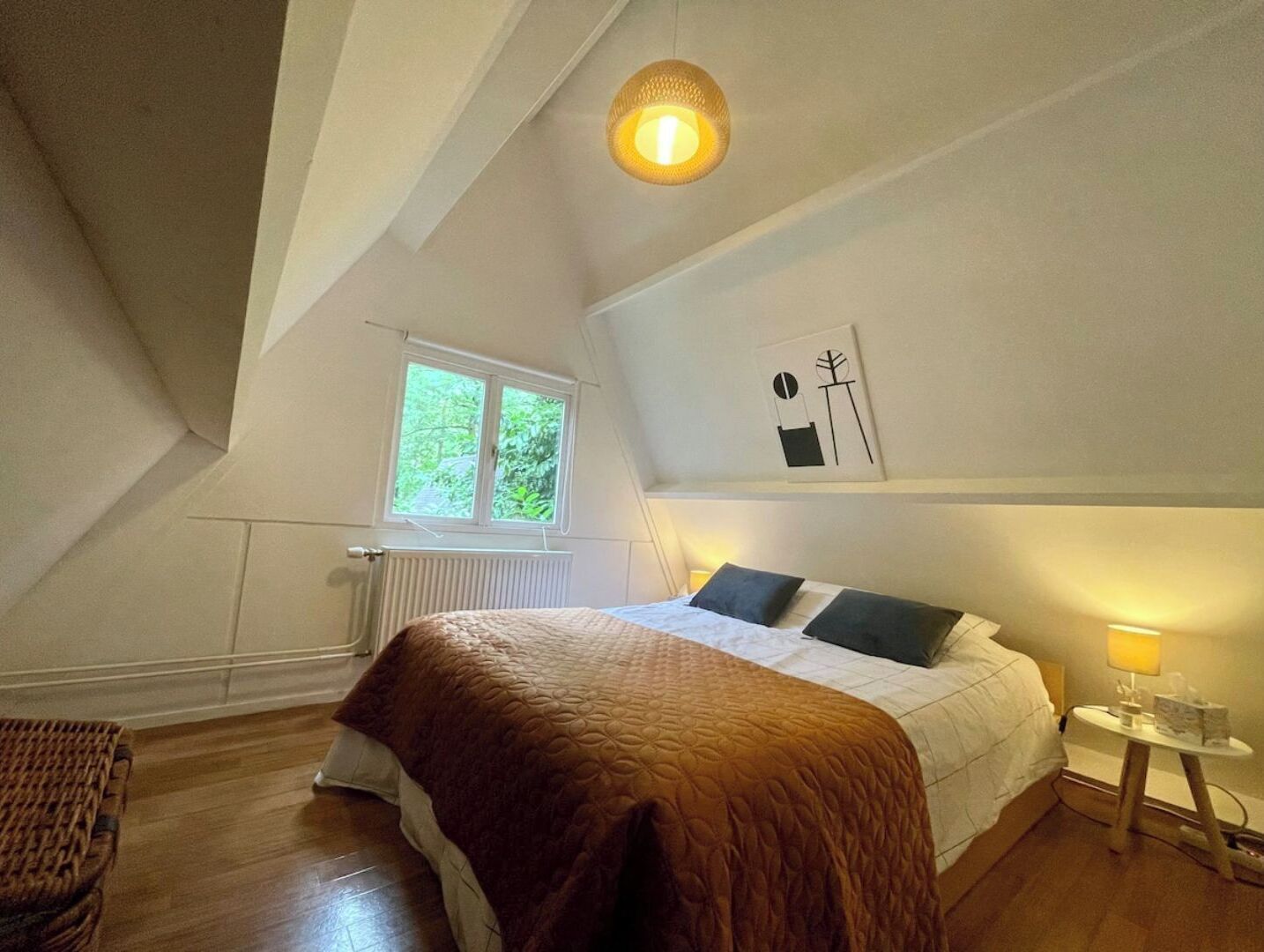 2 slaapkamers, een strijkplank/strijkijzer, gratis wifi, beddengoed