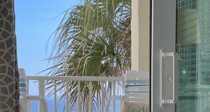 Castle Reef New Smyrna Beach Ocean View -Discount for return guests!