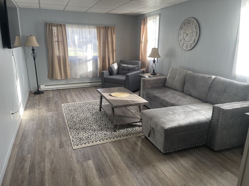 Cozy Retreat close to I-90 exit 30, Cooperstown, and Utica 