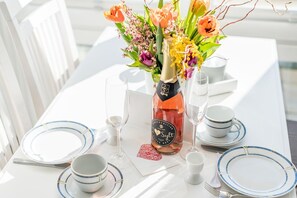 Unclassified image, 2 of 36, button