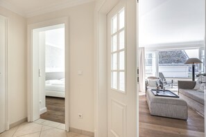 2 Schlafzimmer, Zimmersafe, Bügeleisen/Bügelbrett, WLAN