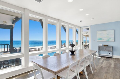 Avocet- Beachfront, Private Pool