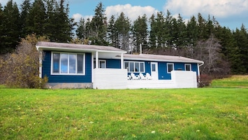 This 40 year old bungalow was just recently fully renovated.