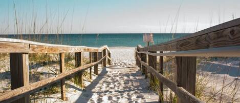 Una spiaggia nelle vicinanze, navetta gratuita per la spiaggia