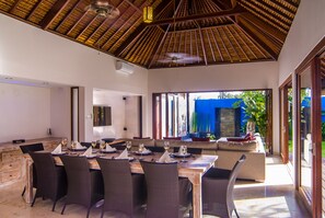 Family Villa | In-room dining - Villa Bon Bon (Canggu)