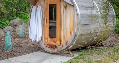 Matagouri Cottage - Port Levy Holiday Home