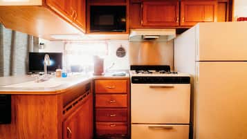 Refrigerador, microondas