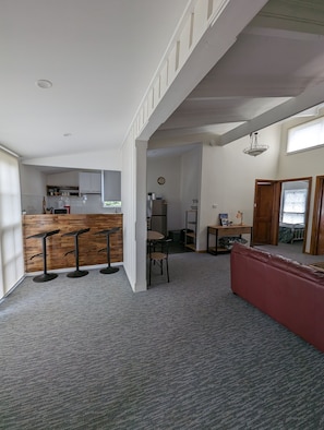 Interior - PHILLIP ISLAND Smiths Beach
2BR Fully Equip Apartment
Walk 1min Beach 5min Track (Smiths Beach)