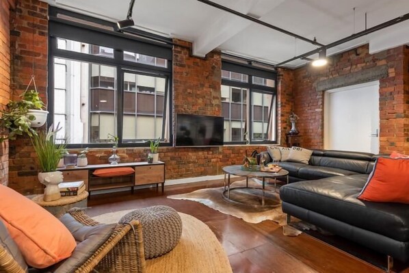 Smart TV, Netflix, streaming services