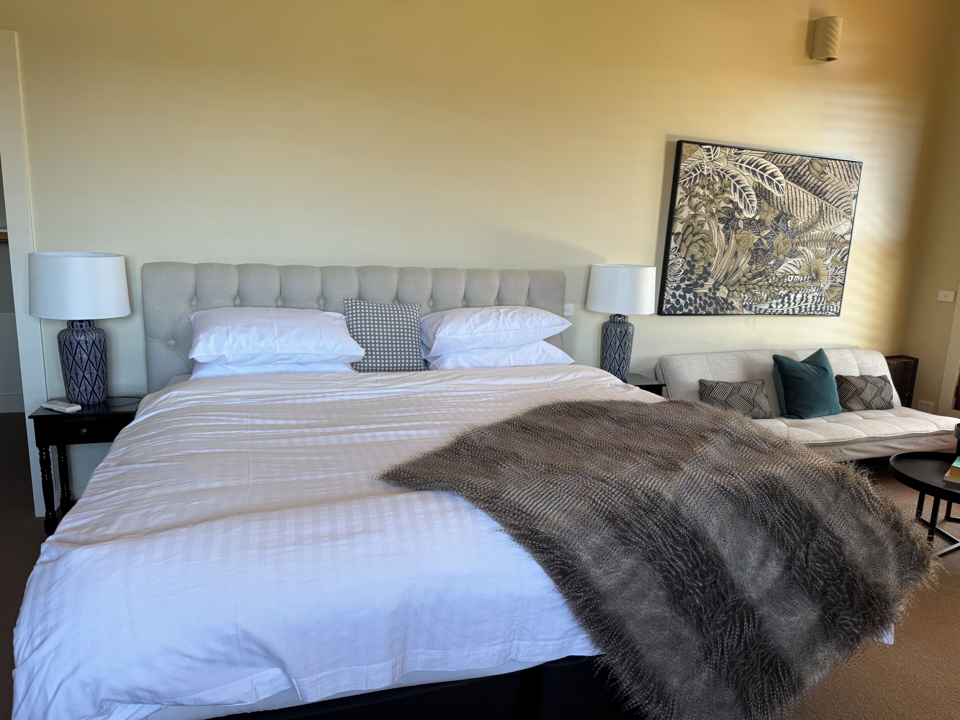 5 habitaciones, escritorio, tabla de planchar con plancha y wifi gratis 